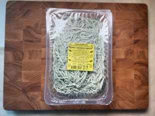 Японские снеки и крекеры: Сыр Чечил паутинка (зелень чеснок)  500 гр.